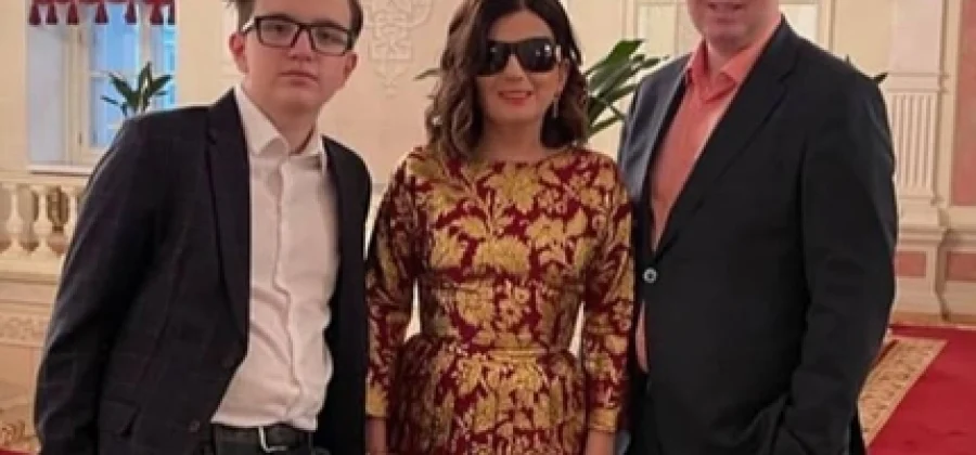 Повзрослевший сын Дианы Гурцкой стал копией отца — фото