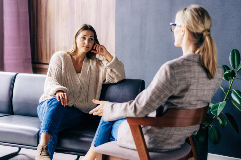 Психолог объяснила, когда формируется эмоциональная зависимость