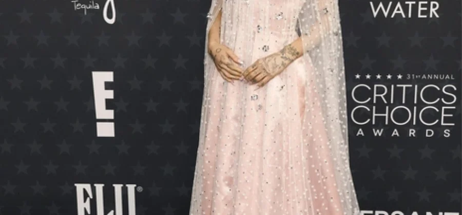 Шаламе довел до слез Кайли Дженнер, Ди Каприо высмеяли за дружбу с Безосом: премия Critics Choice Awards 2026