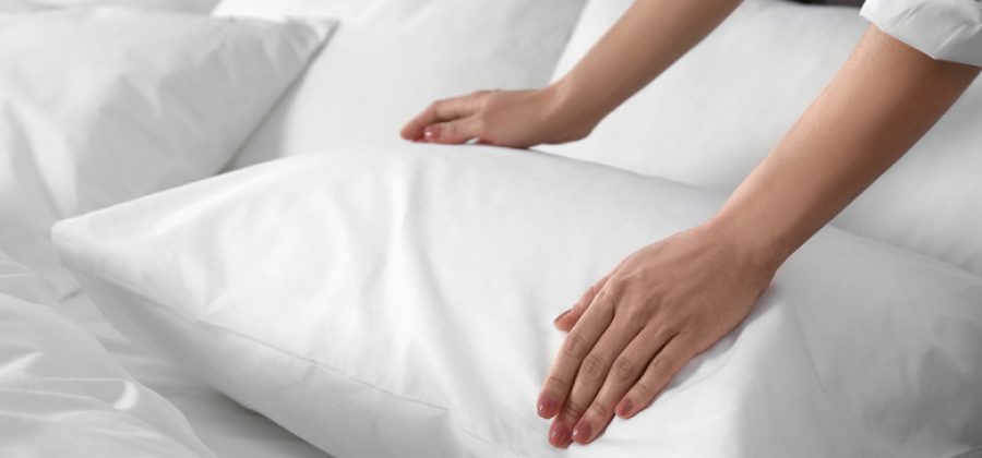 Сомнолог назвала идеальный материал для постельного белья