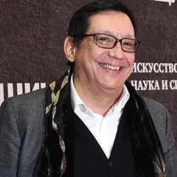 Сын мэтра, сам мэтр. Взгляните на Егора Кончаловского, отмечающего 60-летие