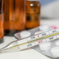 Терапевт оценил необходимость антибиотиков при лечении гриппа