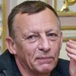 В возрасте 76 лет скончался художник и историк искусства Сергей Даниэль