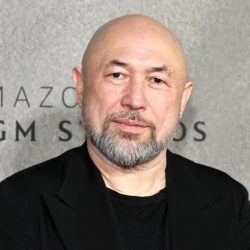 Variety: фильм Бекмамбетова опередил «Аватар 3» в прокате