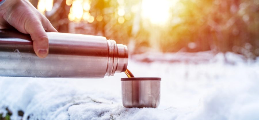 Врач назвала напитки, которые лучше всего согреют на морозе