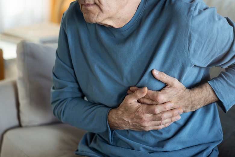 Врач назвала симптомы оторвавшегося тромба