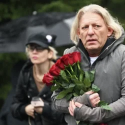 Вышел покурить и умер: внезапно скончался режиссер Александр Олейников