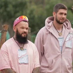 7 серия шоу «Выжить в Стамбуле»: одна из участниц оказалась беременна, но домой отправилась другая