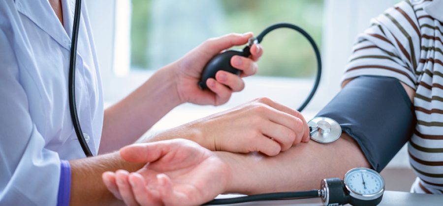 Кардиолог раскрыл, как проявляется ложная гипертония