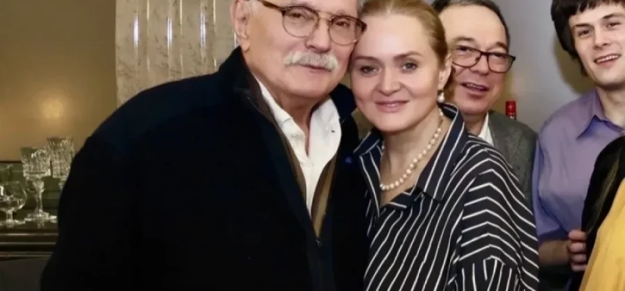 «Необыкновенный день». Посмотрите на фото Михалкова на показе с Ефремовым