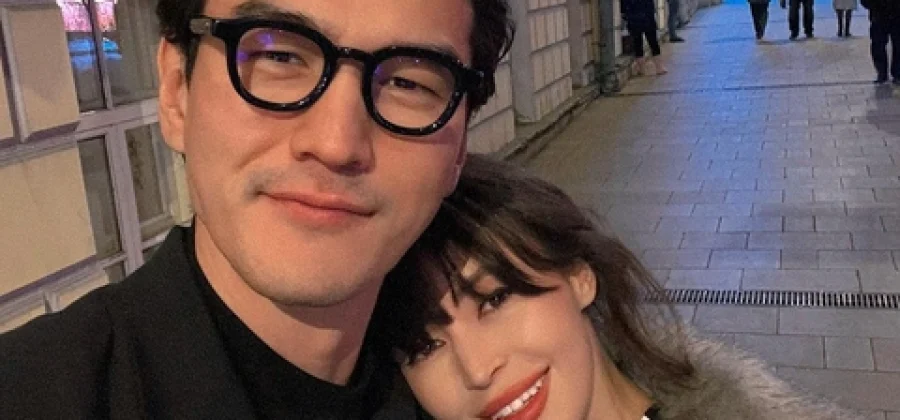 Первое выступление Нурлана Сабурова после депортации из России — о чем теперь шутит комик