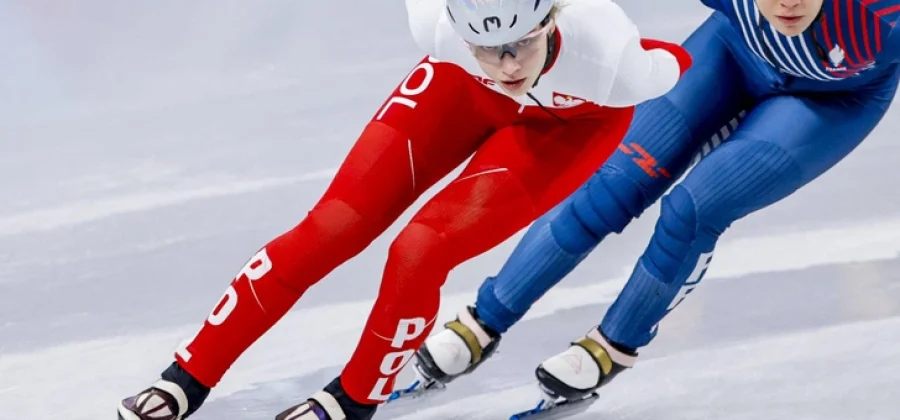 Шорт-трекистка из Польши едва не лишилась глаза на Олимпиаде-2026 — страшное видео