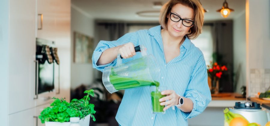 Врач назвала продукты, которые помогают поддержать здоровье глаз