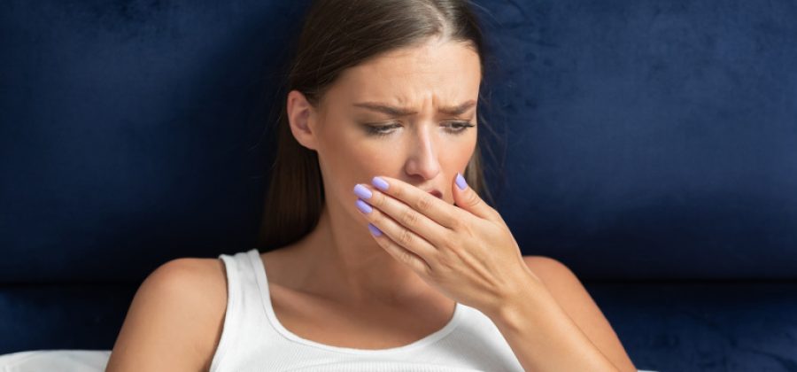 Врач перечислила неочевидные причины неприятного запаха изо рта