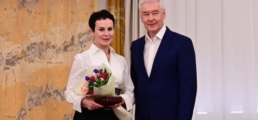 «40 лет сдаю вступительные». Апексимова награждена за безупречную службу