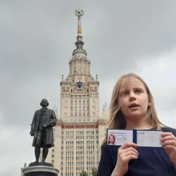 Алиса Теплякова, получившая диплом психолога, записала видео для хейтеров — ее не узнать!