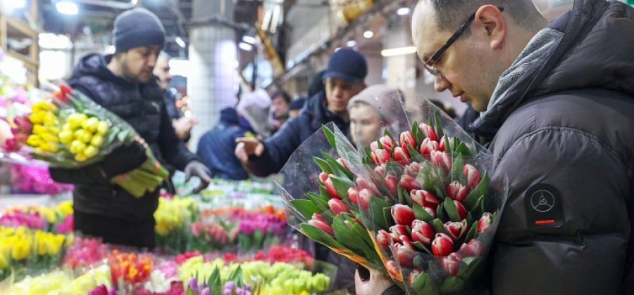 Аллерголог дала совет, какие цветы лучше не дарить на 8 Марта
