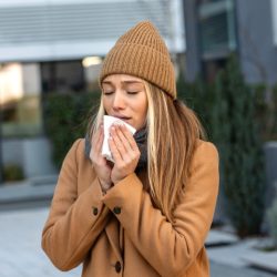 Аллерголог ответил, когда нужно обращаться за медпомощью