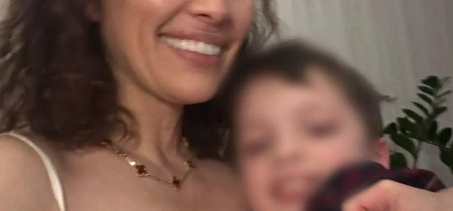 Блогер Амрани, чей сын чудом выжил, забыла про дворника, который спас мальчика