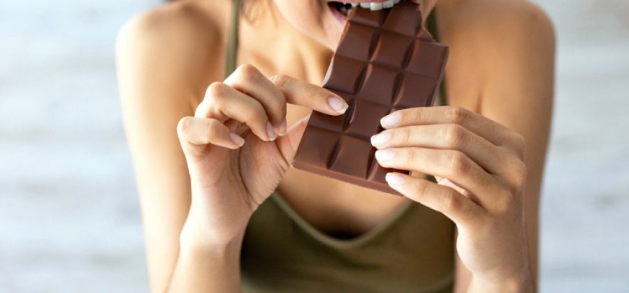 Диетолог развеяла миф о влиянии шоколада на фигуру