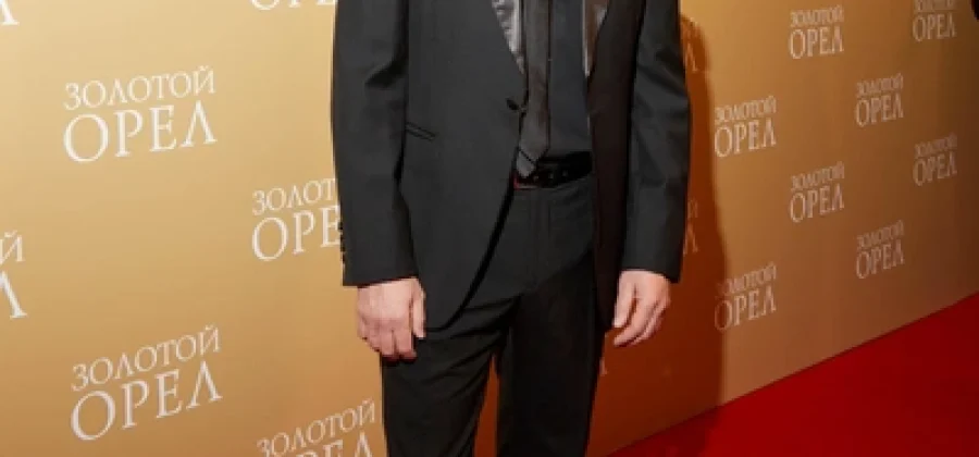 Экс-жена Мерзликина живет за границей с новым мужчиной — дети остались с актером в России