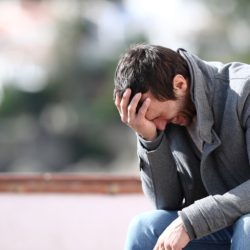 Физиотерапевт дала советы, как справиться с приступами мигрени