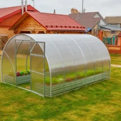 Теплица из поликарбоната как надежное решение для круглогодичного выращивания