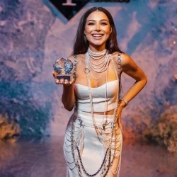 Лерчек начала терять зрение — почему врач встревожен именно этим симптомом