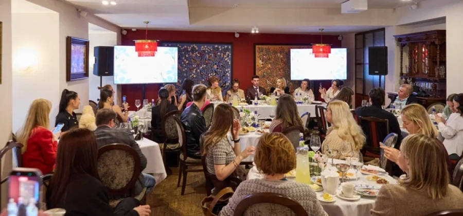 Лянка Грыу, Светлана Зейналова и другие звездные родители на паблик-ток «Дети будущего»