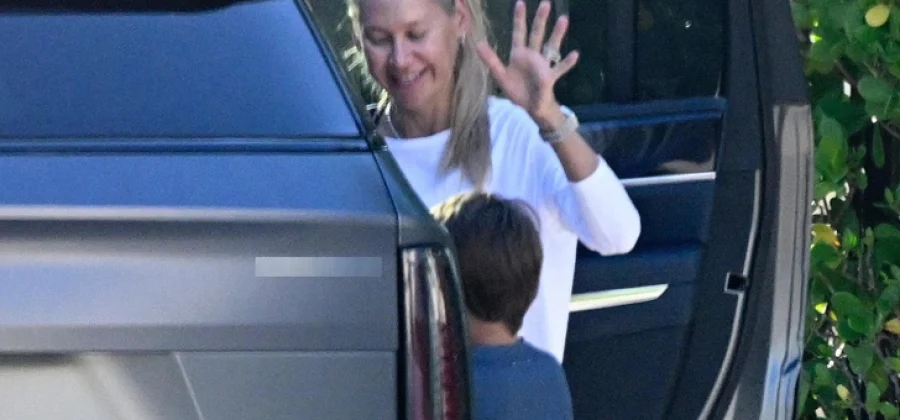 Мини-шорты и ноги мечты после рождения 4 ребенка: новые фото Курниковой восхищают