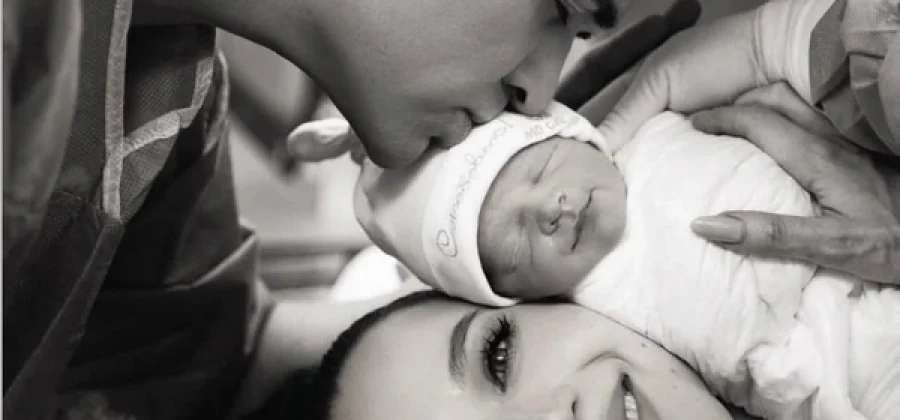 Недавно родившую Лерчек срочно забрали в онкологическую реанимацию