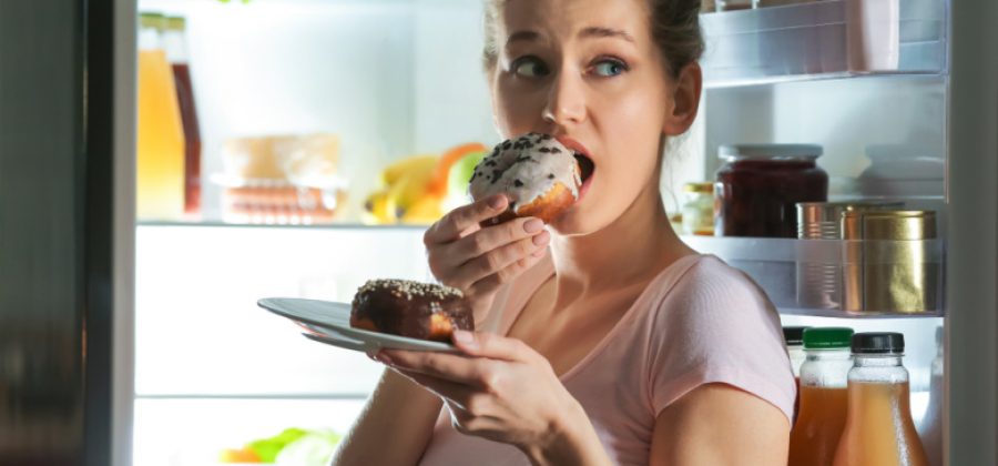 Нутрициолог рассказала, сколько сладкого можно есть в сутки