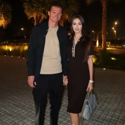 Они теперь модели! Костенко и Тарасов прошлись по подиуму в нарядах «из космоса»