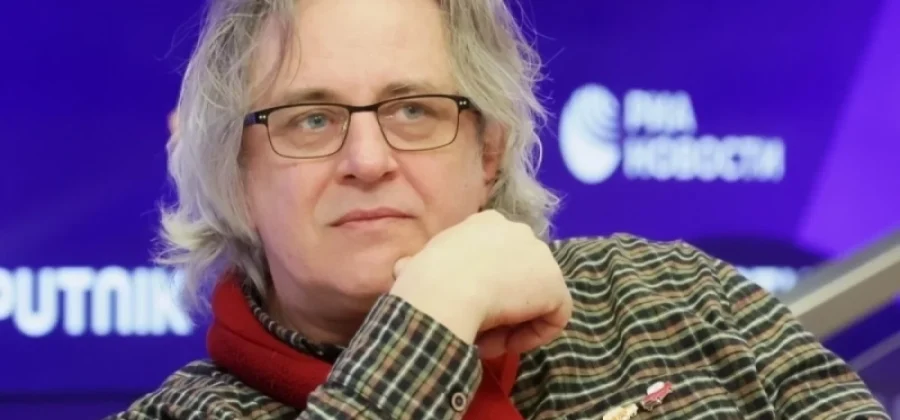 «Отдаю долги». Автор песен «Любэ» Шаганов выпустил книгу «Своим ходом»