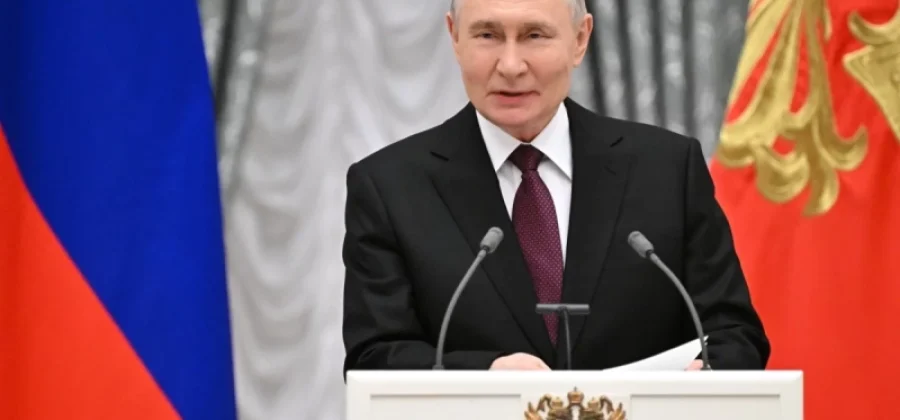 Путин вручил премии молодым деятелям культуры и создателям детских проектов