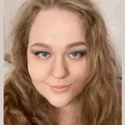 Российская писательница Анна Джейн. Досье