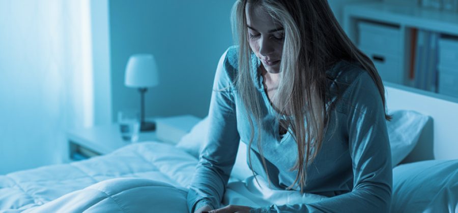 Сомнолог ответила, что делать при весенней бессоннице