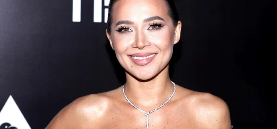 Состояние онкобольной Лерчек сегодня: правый глаз не видит полностью, но она не унывает