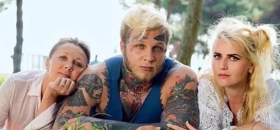 Тату на лице и поиск себя. Как сын Елены Яковлевой выбрал свой путь