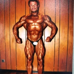 Умер финалист конкурса «Мистер Вселенная» — один из самых известных бодибилдеров мира