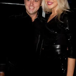 В 44 года умерла жена солиста группы «Отпетые мошенники» Сергея Аморалова