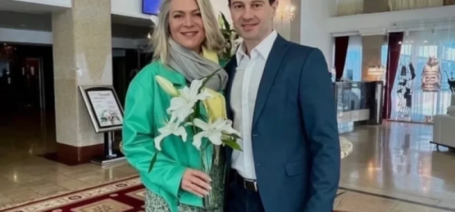 «Викуха рок-н-ролльщица». Антон Макарский раскрыл aif.ru все свои секреты