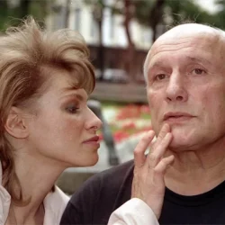 Запустила утюгом. Как Пороховщиков защищался от своей «Иришки»