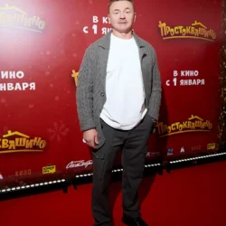 Жена звезды «Физрука» Сычева обвинила его в измене: «Мужчина после 45 хочет доказать, что все еще ого-го»