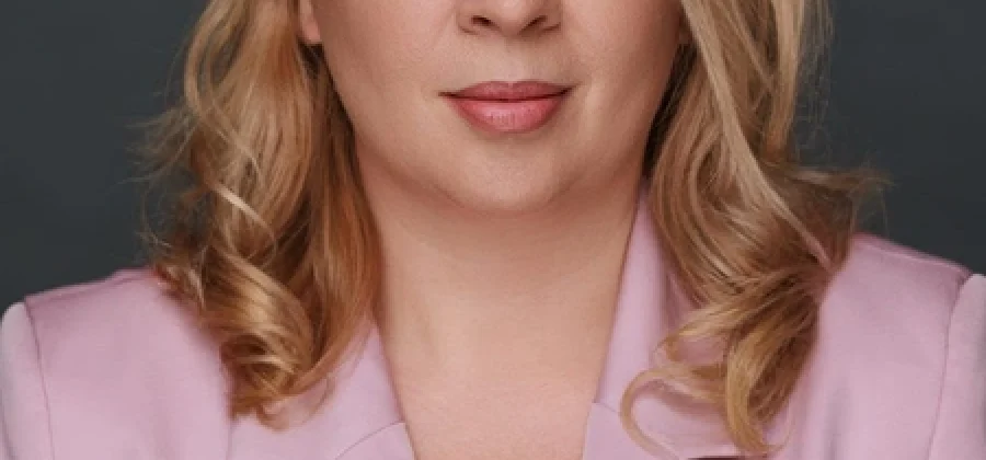 Звезда сериала «СашаТаня» погибла в ДТП с 15-летней дочерью