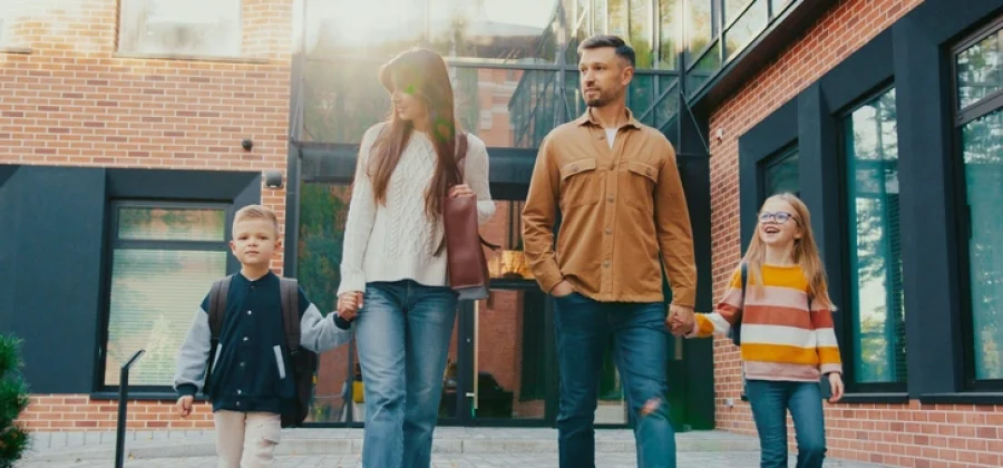 Чтобы мама была спокойна: как одежда помогает узнать, где находится ребенок