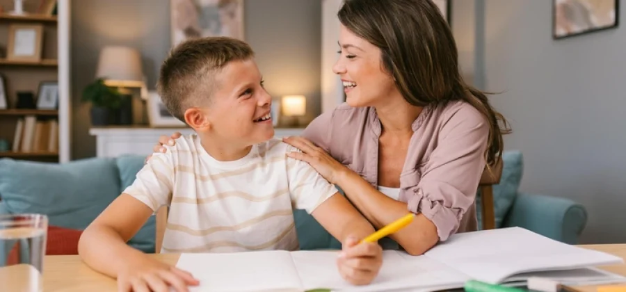 Эти имена считаются самыми красивыми для мальчиков: топ-5