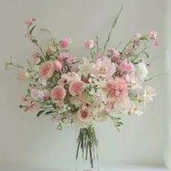 Доставка цветов к празднику: как подарить эмоции, которые запоминаются надолго