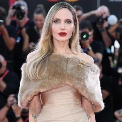 Как Анджелина Джоли теряла свою красоту: все пластические операции актрисы