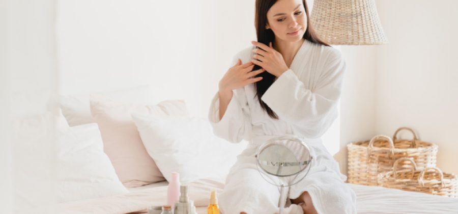 Косметолог объяснила, как правильно сушить волосы после мытья головы